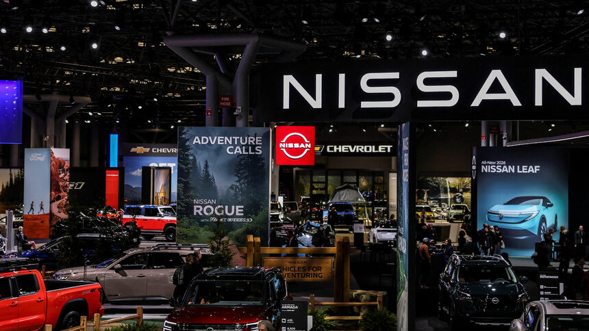 Решението идва на фона на сериозни финансови проблеми за Nissan, който прогнозира рекордна нетна загуба до 750 млрд. йени за изминалата финансова година