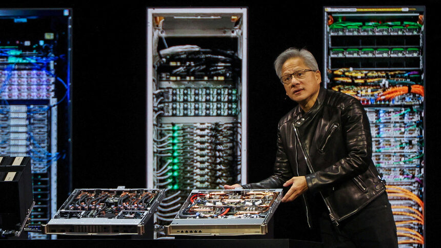 Nvidia ще продаде над 18 хил. от своите последни AI чипове на саудитската компания Humain, обяви изпълнителният директор на компанията, Дженсън Хуанг