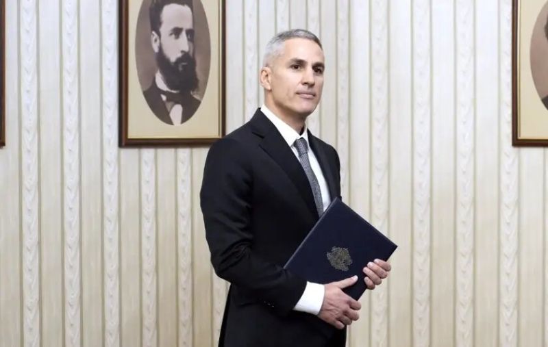 Служебният премиер Андрей Гюров Служебният премиер Андрей Гюров
