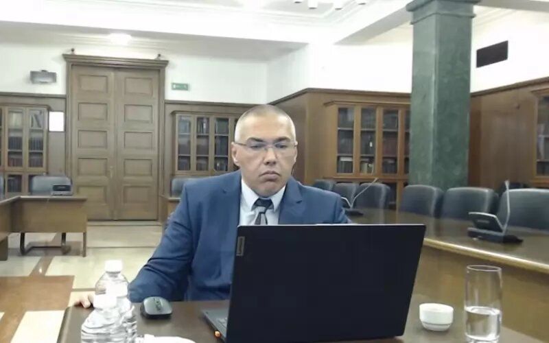 Иванов