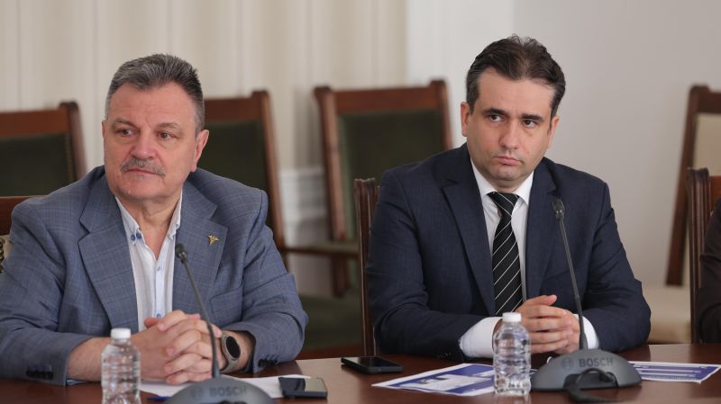 Александър Симидчиев и Божидар Божанов (ДБ)