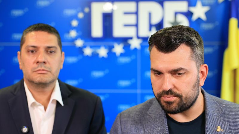 Христо Гаджев и Георг Георгиев от ГЕРБ. Пресцентър ГЕРБ