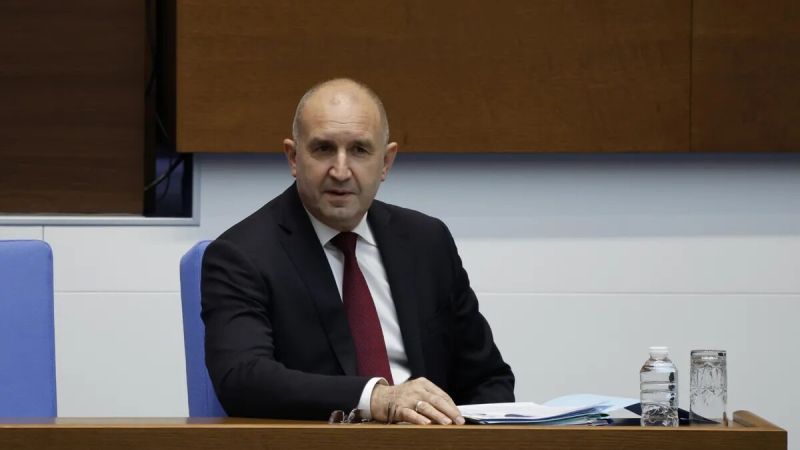 Румен Радев