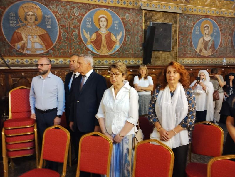 Румен Петков и Митрофанова в храма