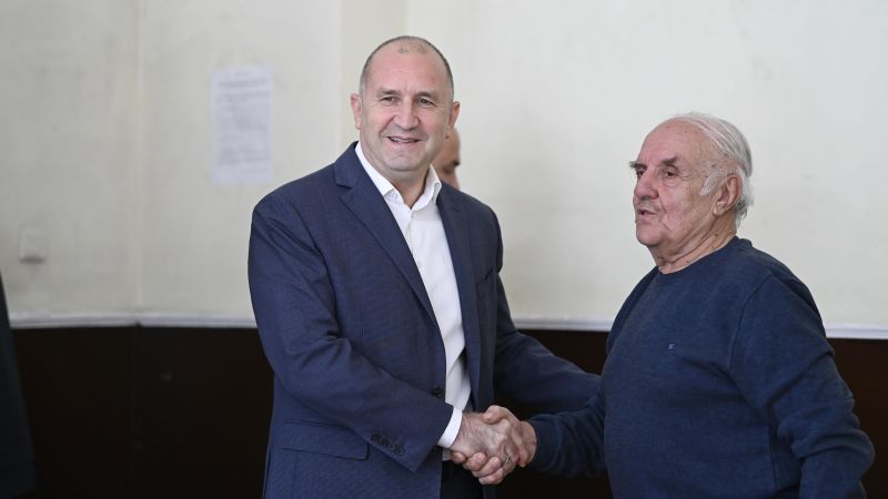 Премиерът Румен Радев